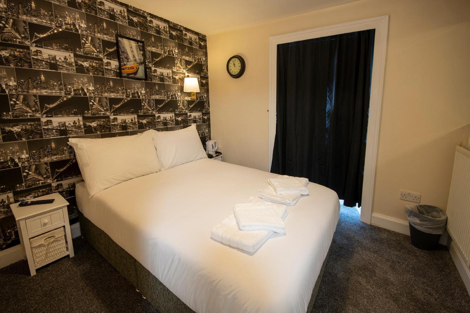 Douglas Arms Hotel by Paymán Club Castle Douglas Habitación foto